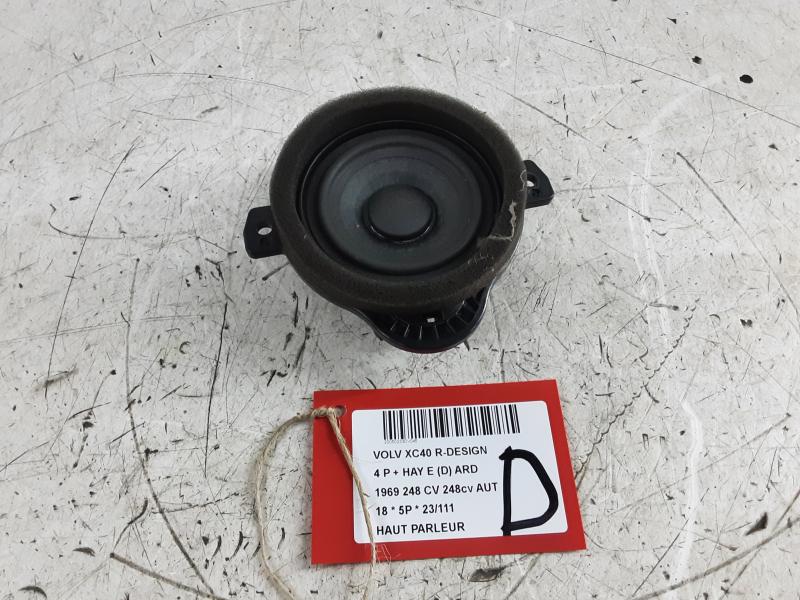 LAUTSPRECHER Volvo XC40 3/18+