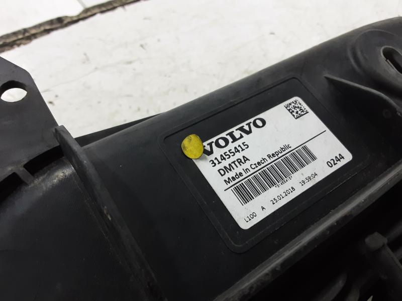 RADIATOR GRILL Volvo XC40 3/18+