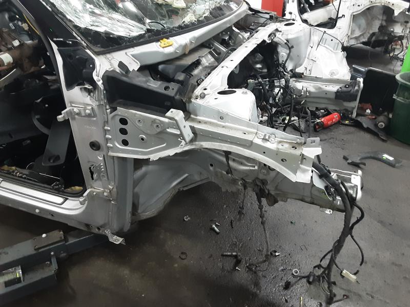 BINNENSPATBORD VOOR RECHTS Volvo XC40 3/18+