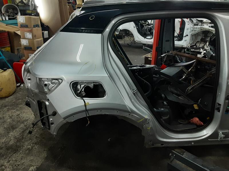RECHTER HECKFLÜGEL Volvo XC40 3/18+