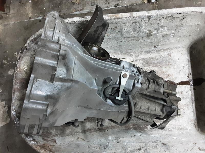 VERSNELLINGSBAK Audi 80 9/91 > 11/94