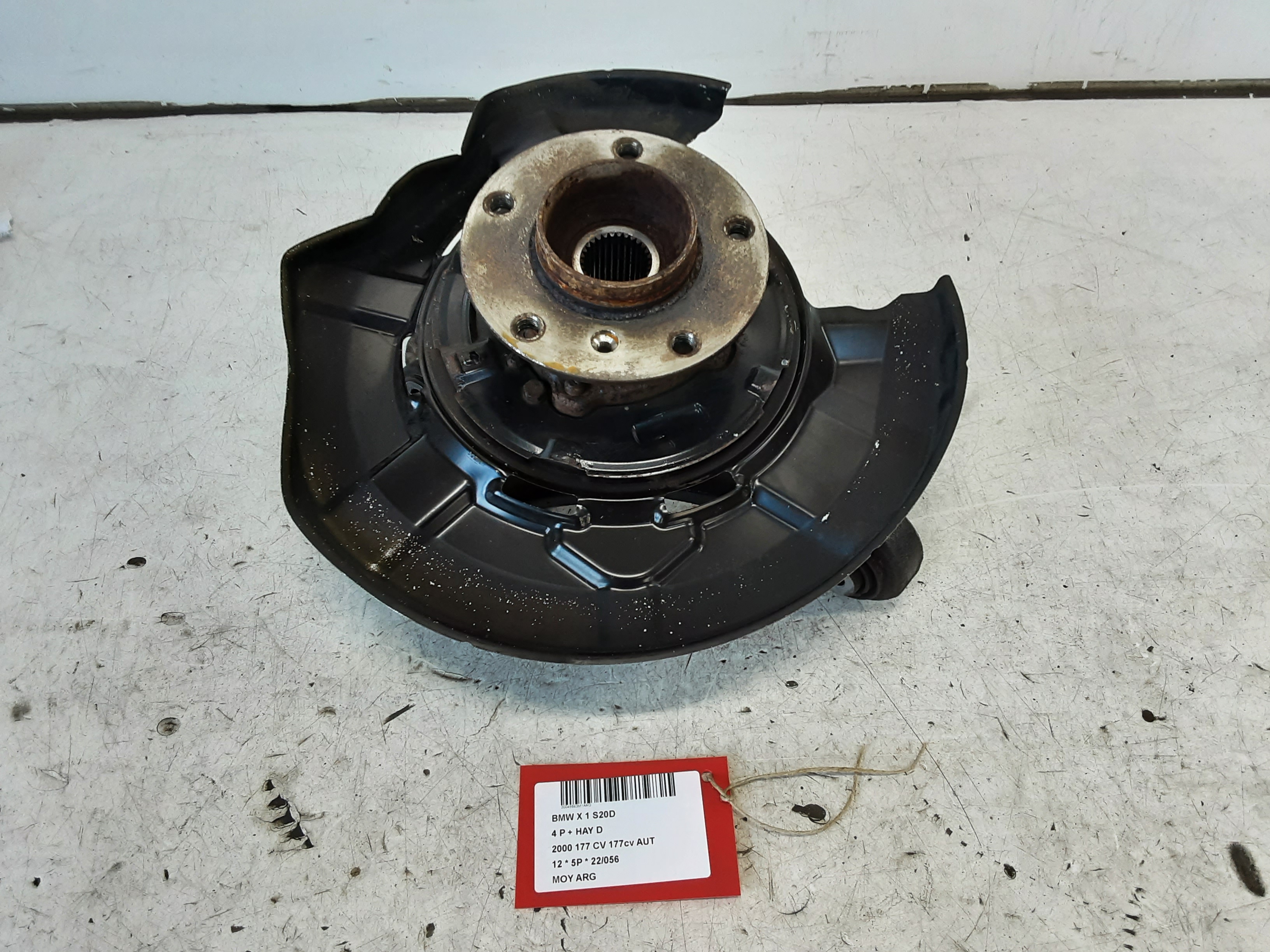 REAR HUB LEFT