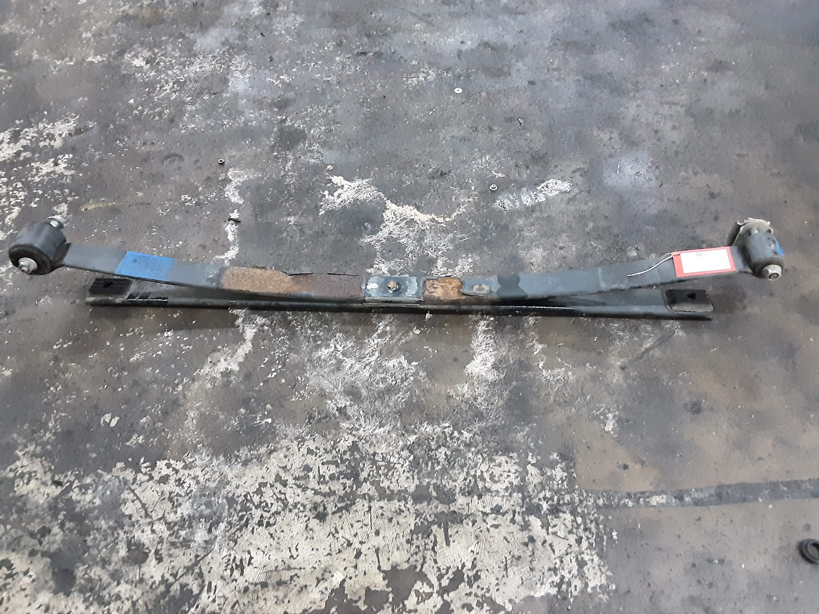 REAR LEAF SPRING