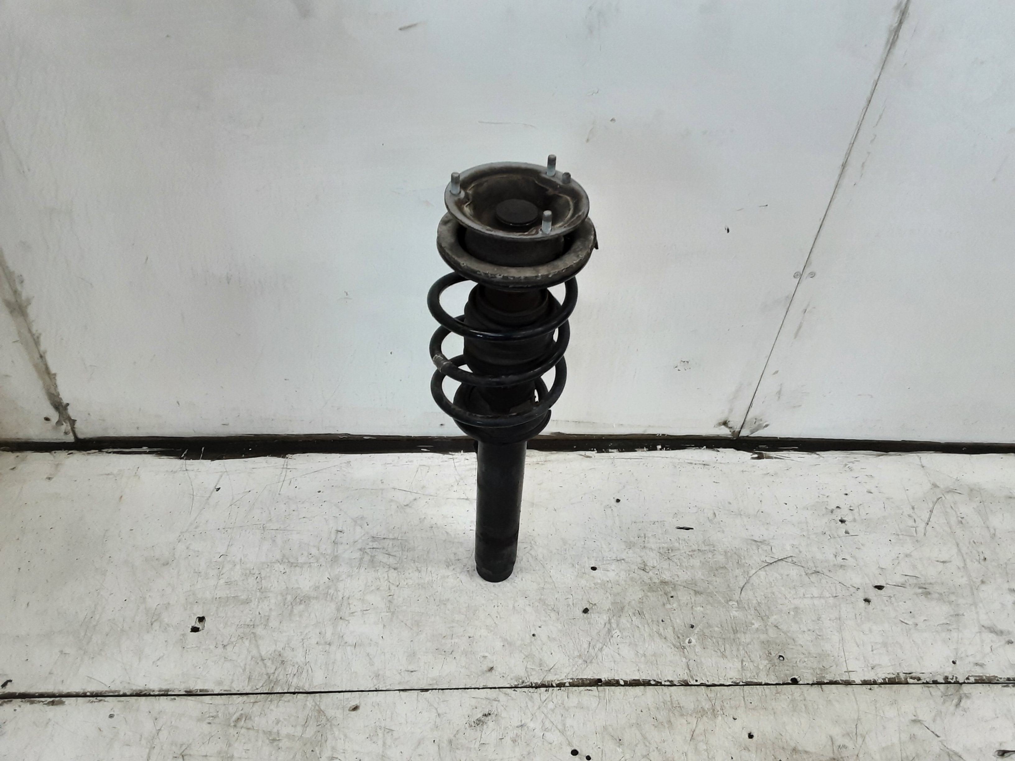 AMORTISSEUR AVANT DROIT