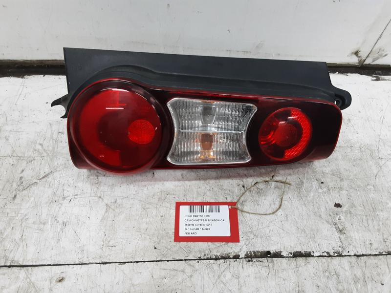 FEU ARRIERE DROIT Peugeot PARTNER 08 - 18