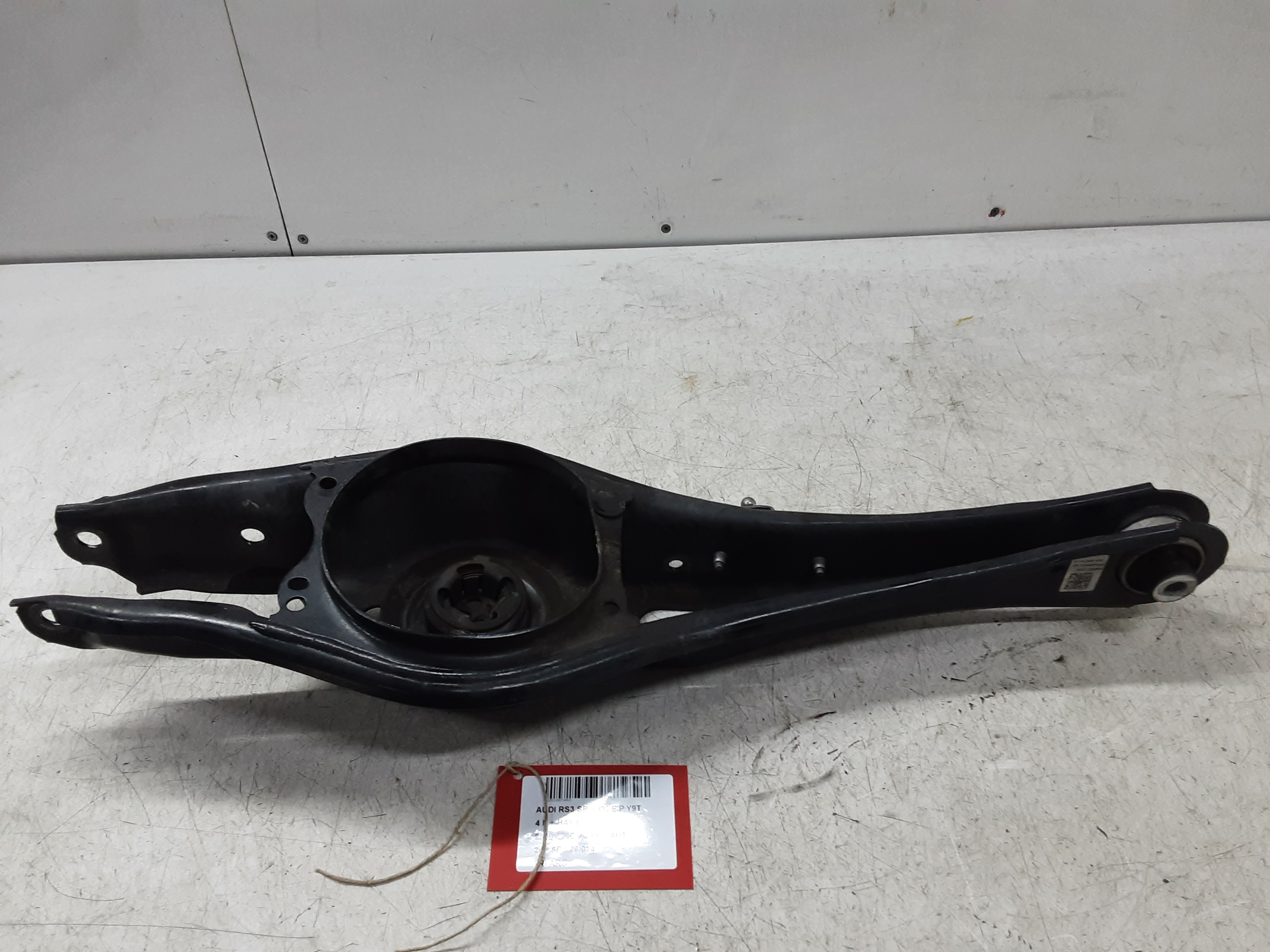 DRAAGARM ACHTER LINKS Audi RS3 2019+