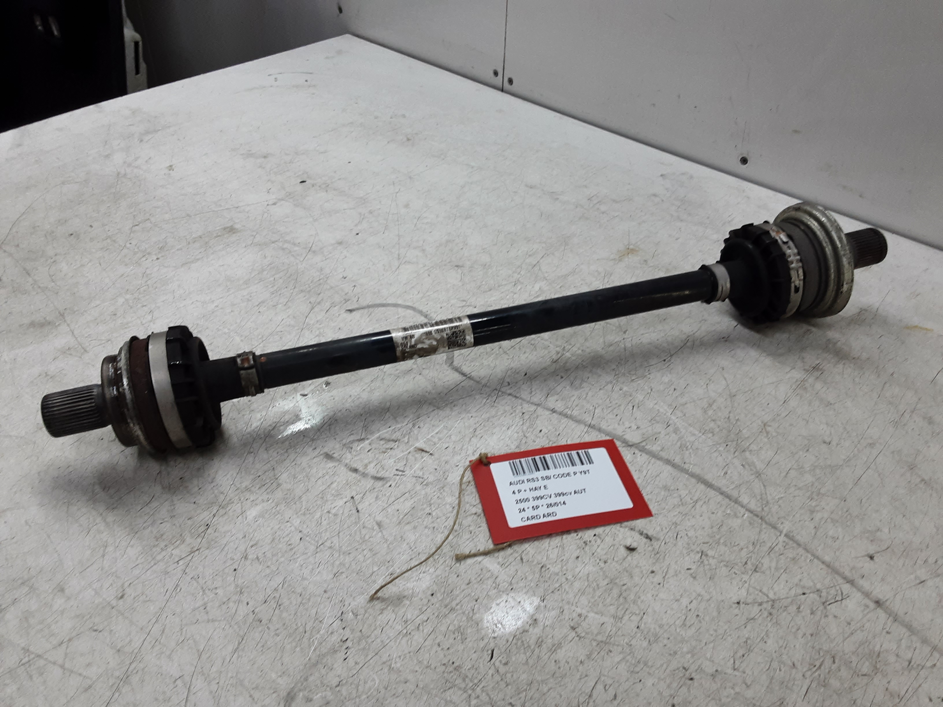 AANDRIJFAS ACHTER RECHTS