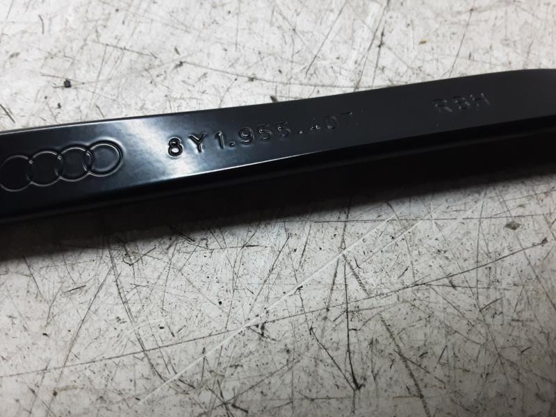 SCHEIBENWISCHERARM LINKS VORNE Audi RS3 2019+