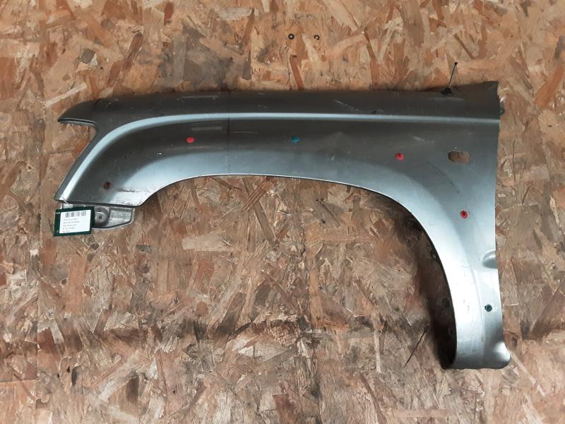 AILE AVANT GAUCHE Toyota HI-LUX 97 - 05
