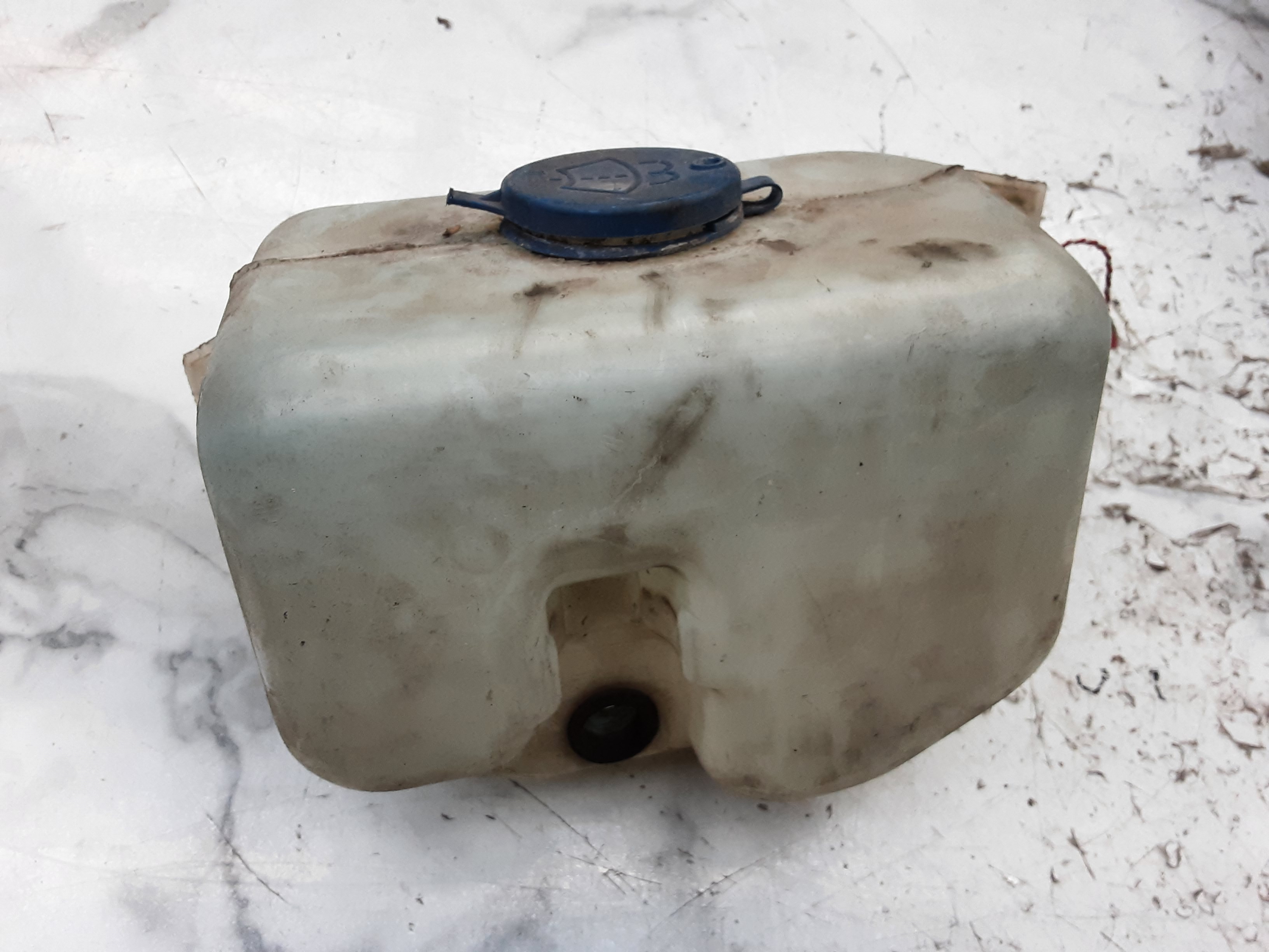 RUITENWASRESERVOIR VOOR Peugeot 405