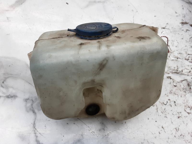 POT DE LAVE-GLACE AVANT Peugeot 405