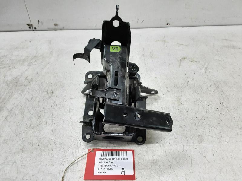 GETRIEBE HALTERUNG Toyota YARIS (5) 9/14 - 2/20