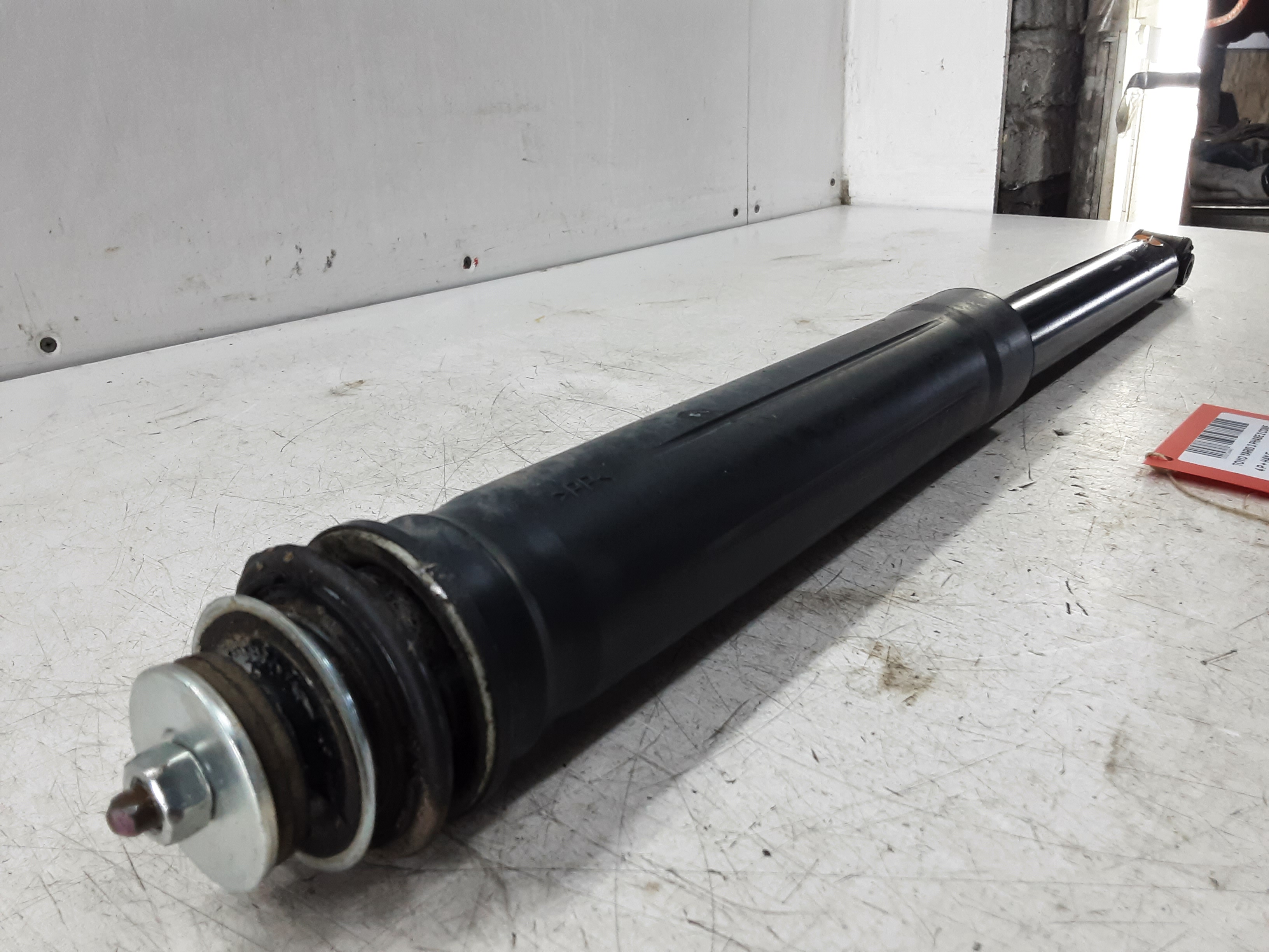 AMORTISSEUR ARRIERE DROITE