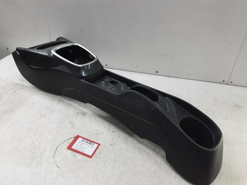 MIDDENCONSOLE Toyota YARIS (5) 9/14 - 2/20