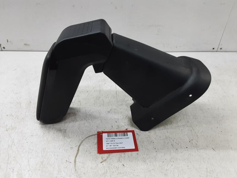 ARMLEHNE Toyota YARIS (5) 9/14 - 2/20