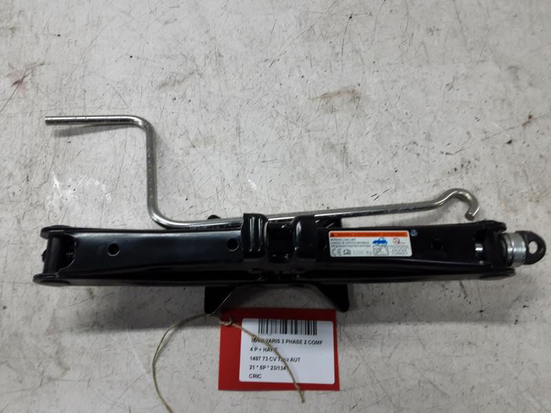 JACK Toyota YARIS (5) 9/14 - 2/20