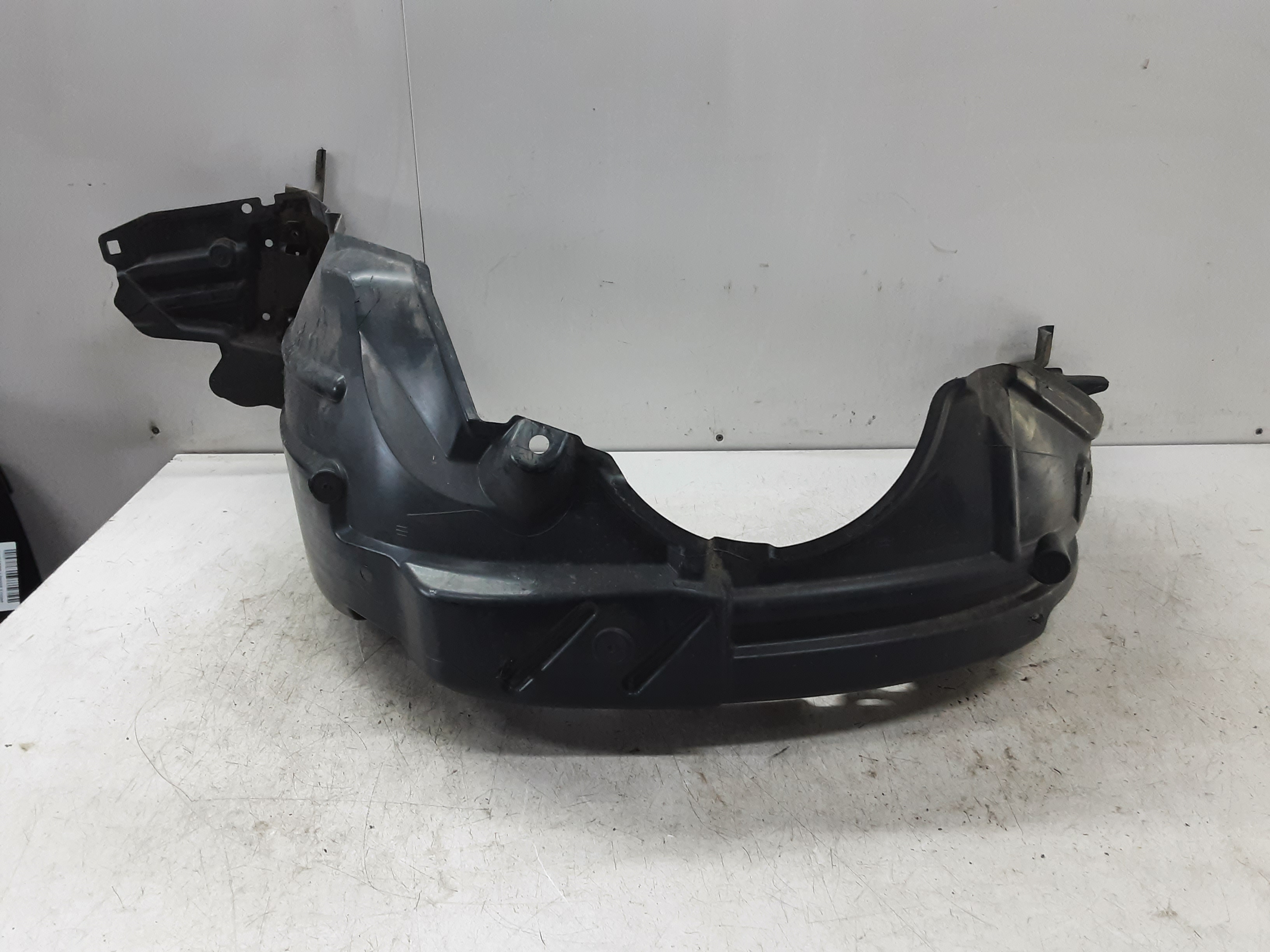 BINNEN SPATBORD LINKS VOOR