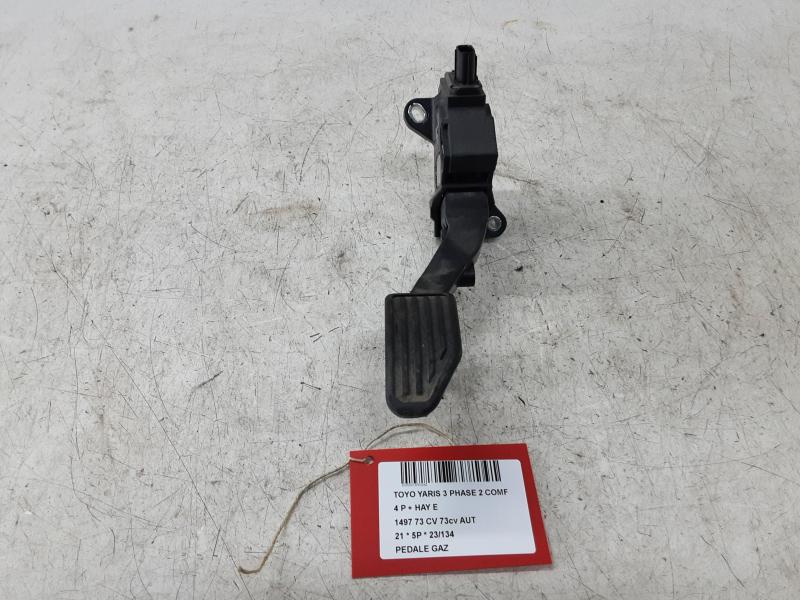 ACCELERATOR PEDAL Toyota YARIS (5) 9/14 - 2/20
