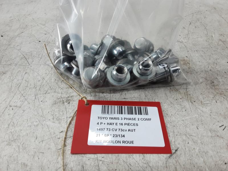 KIT BOULON ROUE Toyota YARIS (5) 9/14 - 2/20