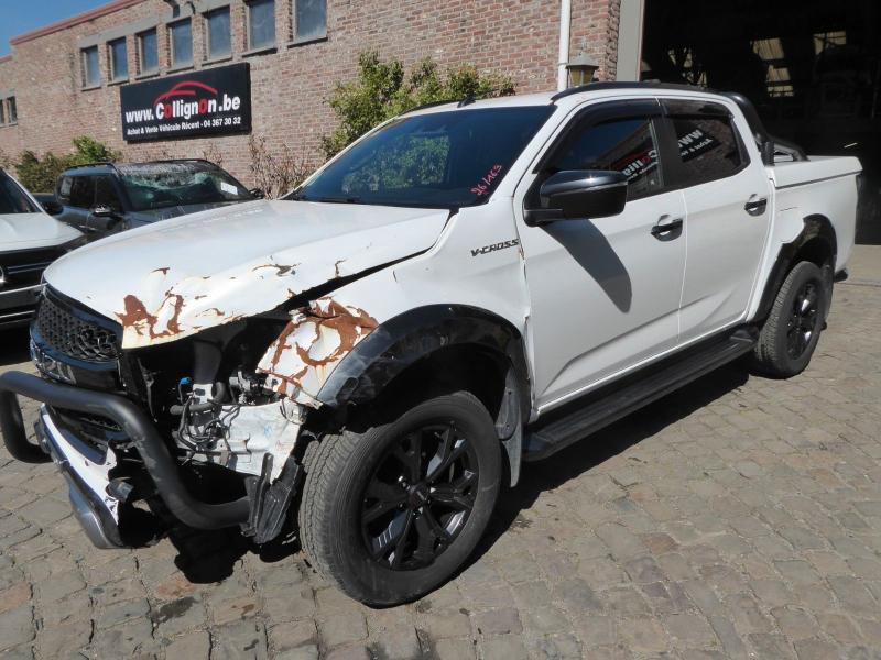 ISUZU D-Max Double Cab 4WD V-CROSS
