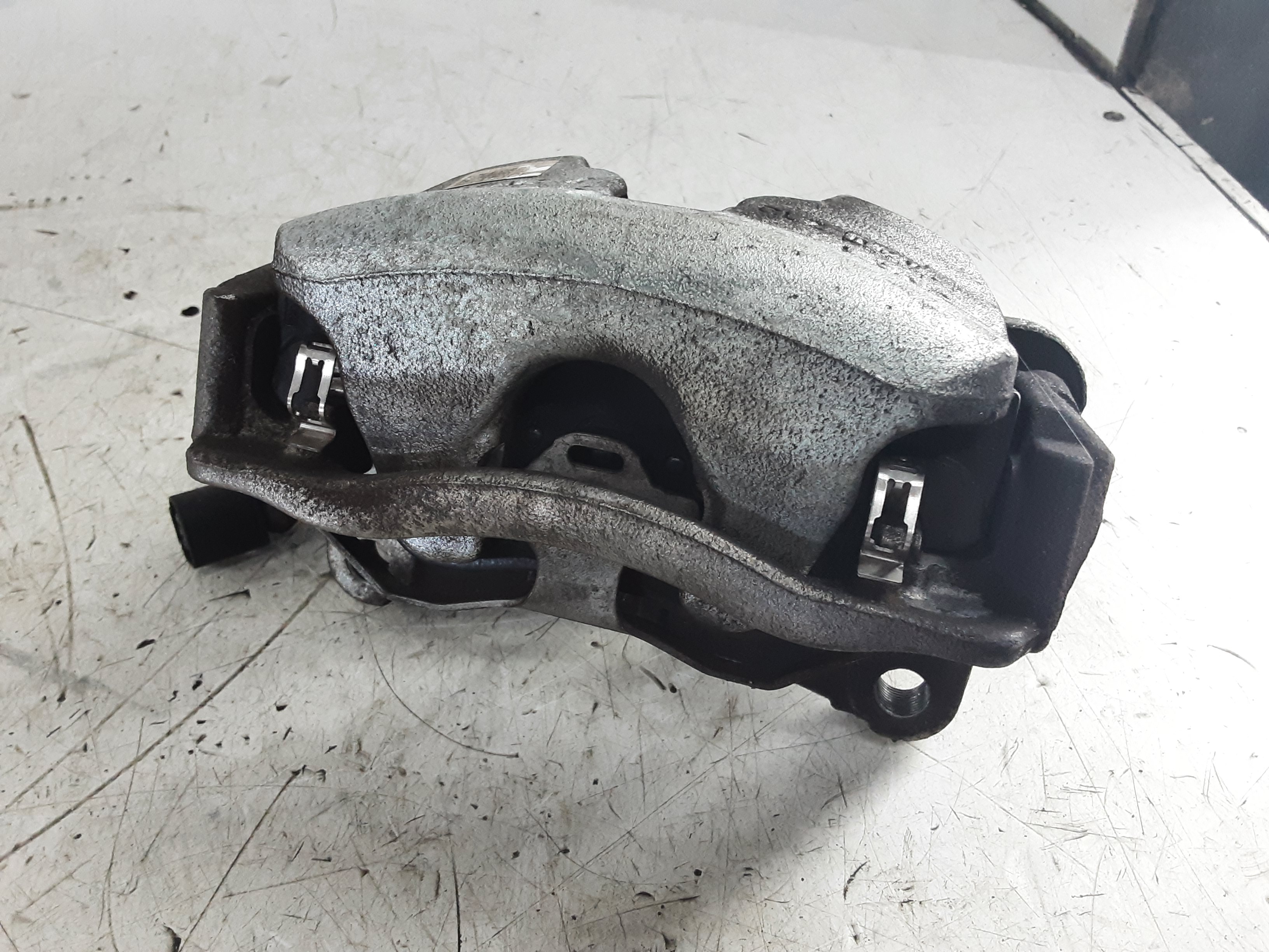 MACHOIRE AVANT DROITE