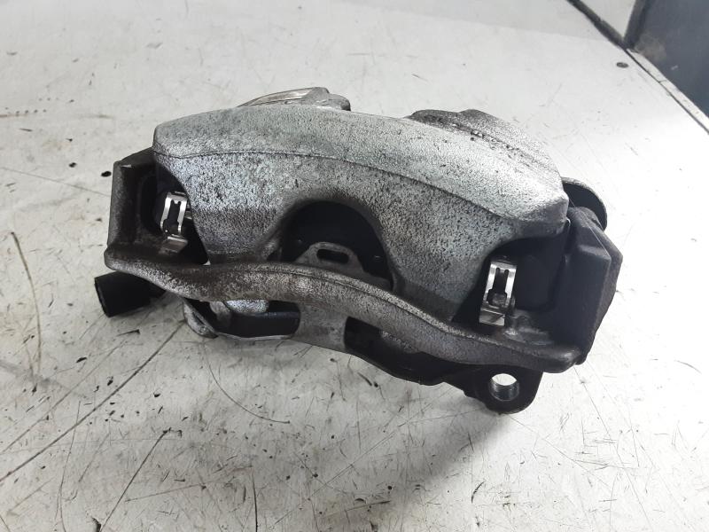 REMKLAUW VOOR RECHTS Vw GOLF VIII 2/20+