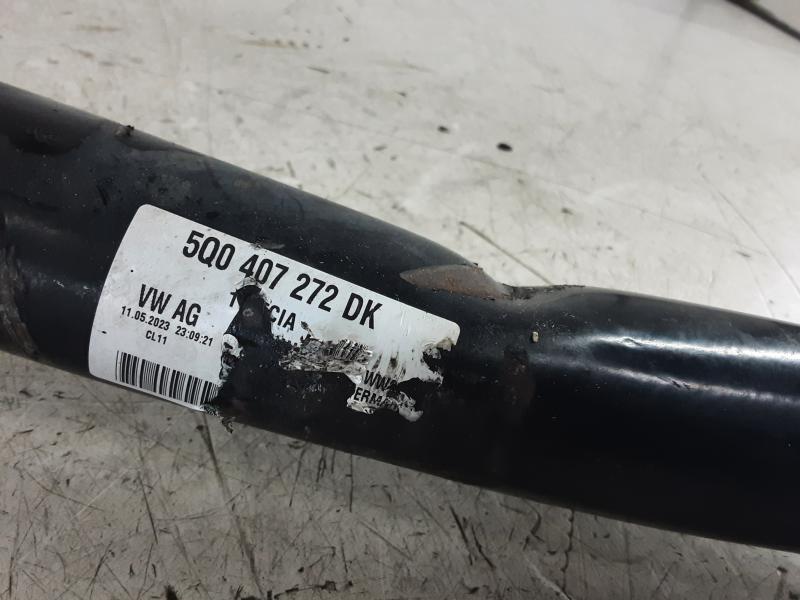 AANDRIJFAS VOOR RECHTS Vw GOLF VIII 2/20+