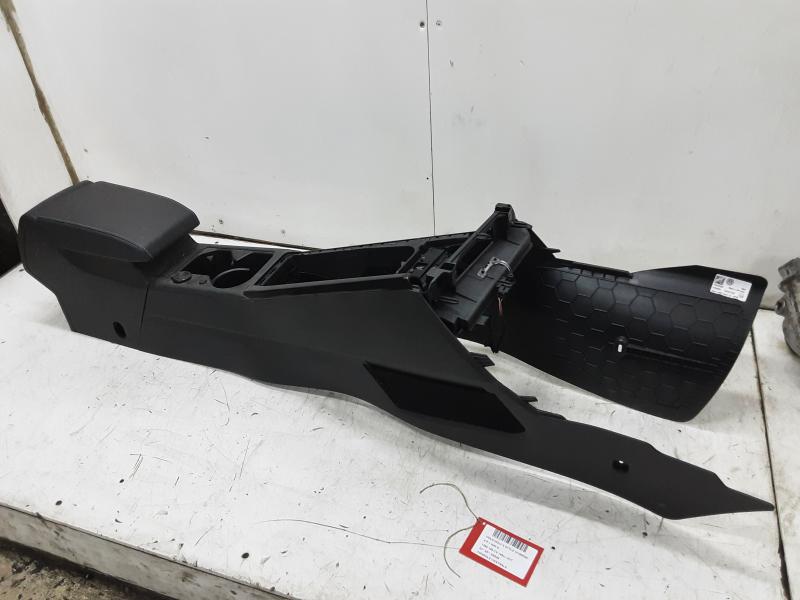 MITTELKONSOLE Vw GOLF VIII 2/20+