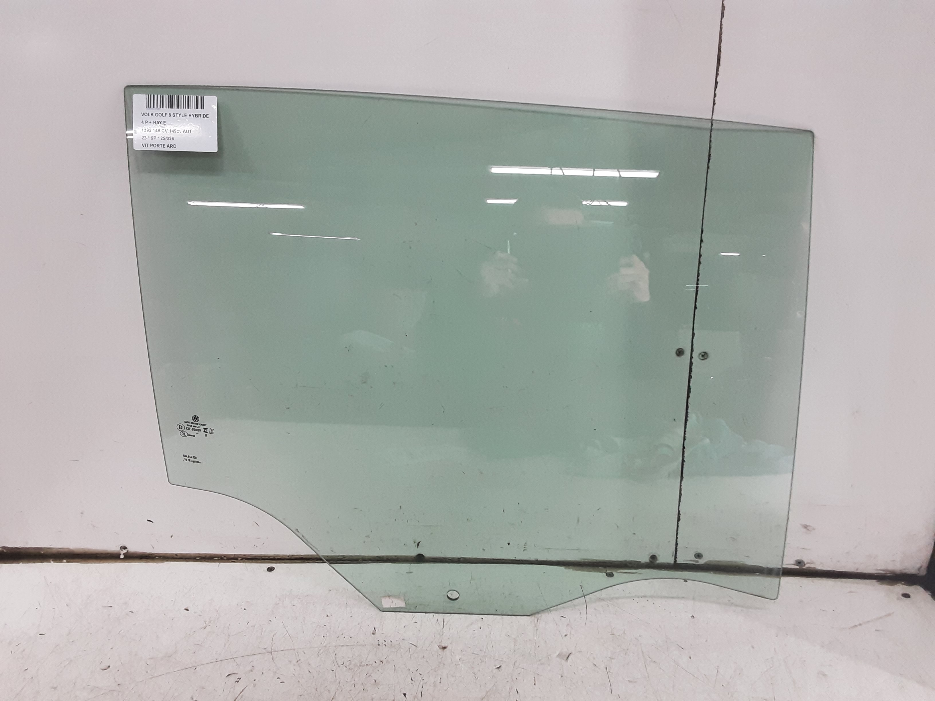 VITRE DE PORTE ARRIERE DROITE