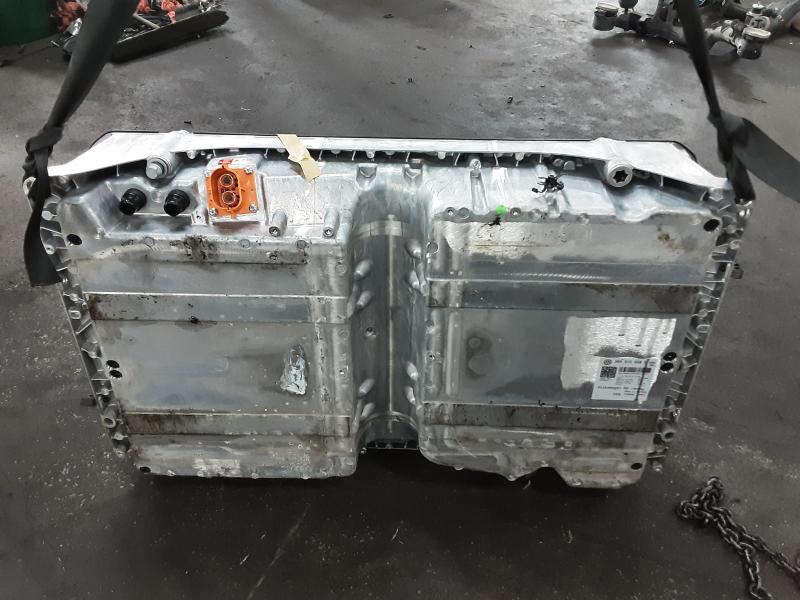 AKKY HYBRID Vw GOLF VIII 2/20+