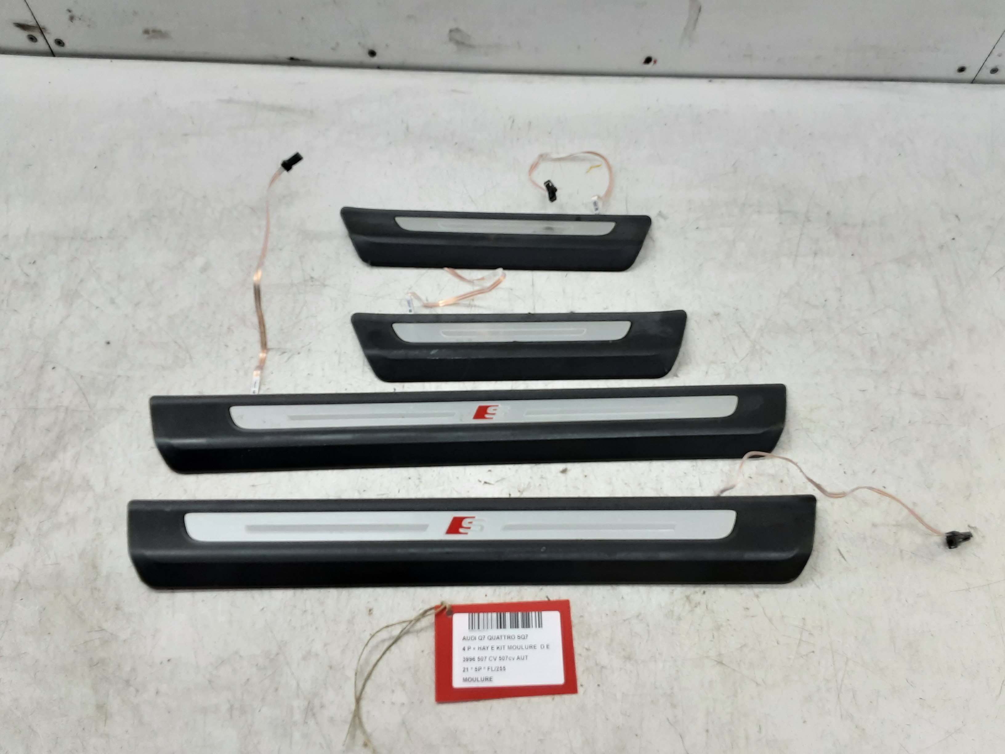 MOULDING