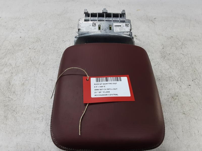 ACCOUDOIR CENTRAL Audi SQ7