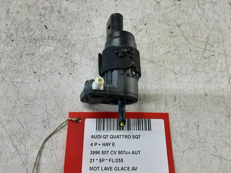 WINDSCREEN WASHER PUMP Audi SQ7