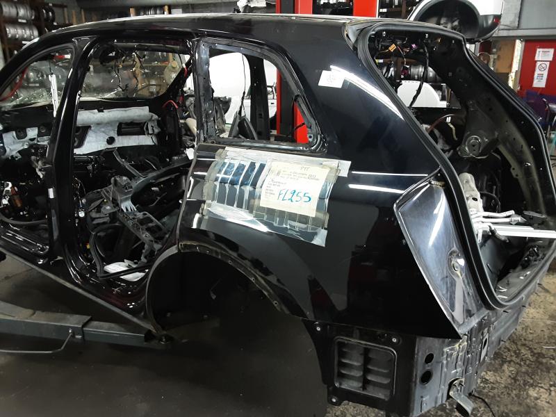 SPATBORD ACHTER LINKS Audi SQ7