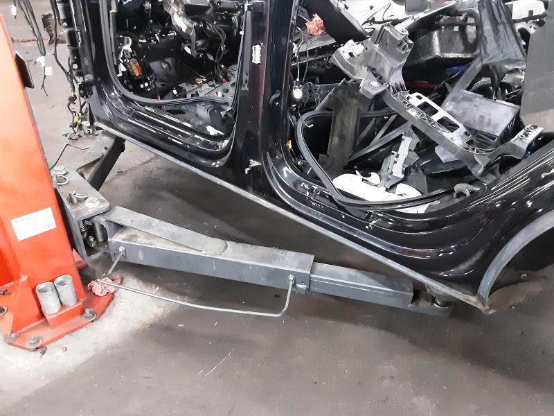 BAS DE CAISSE GAUCHE Audi SQ7