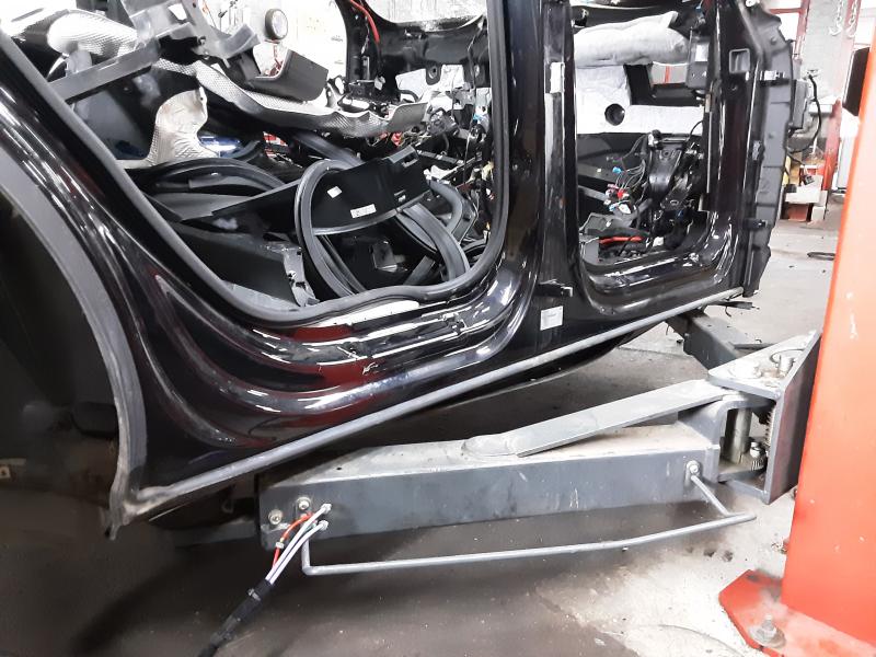 BAS DE CAISSE DROIT Audi SQ7