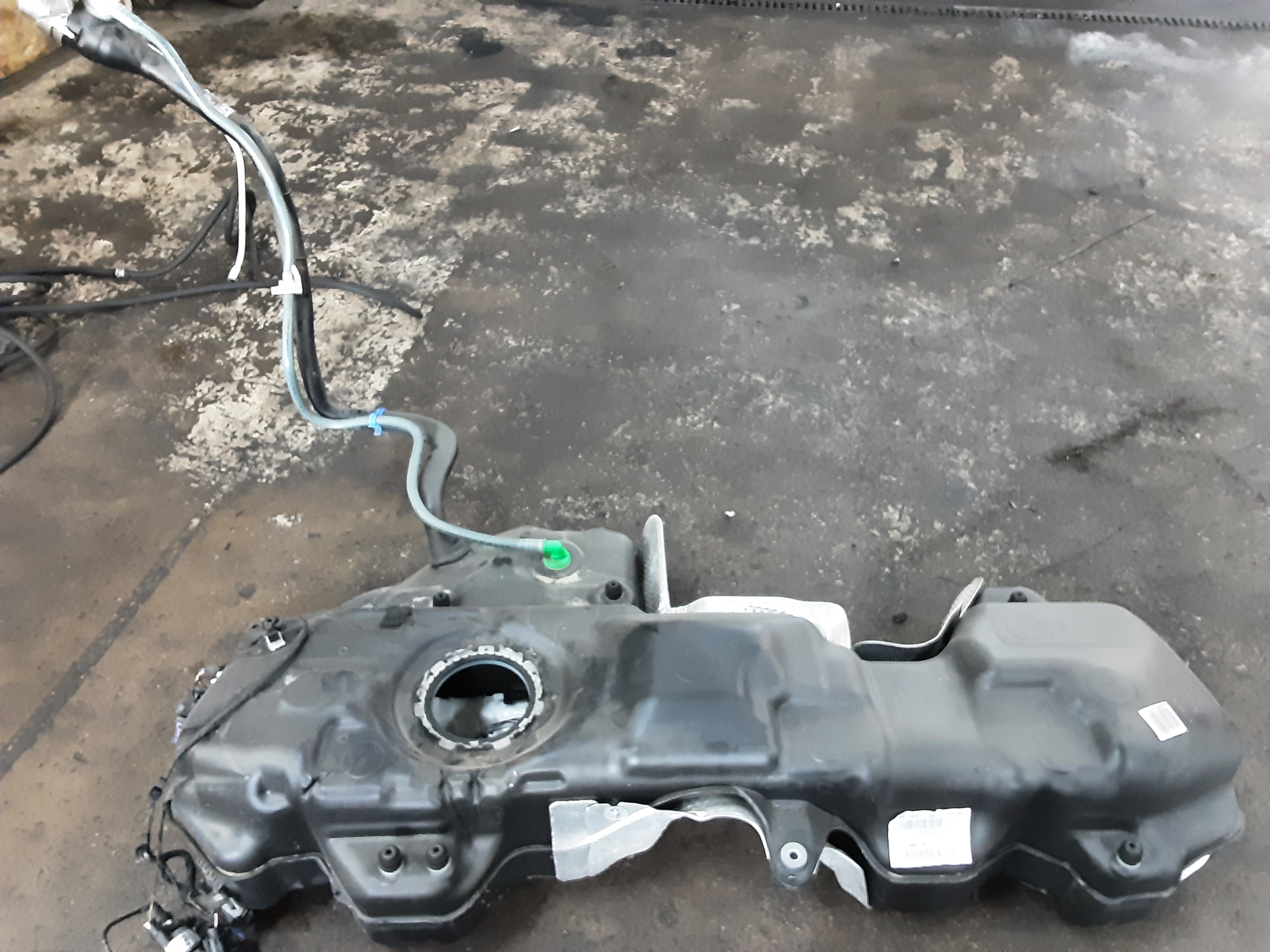 BRANDSTOFTANK BENZINE