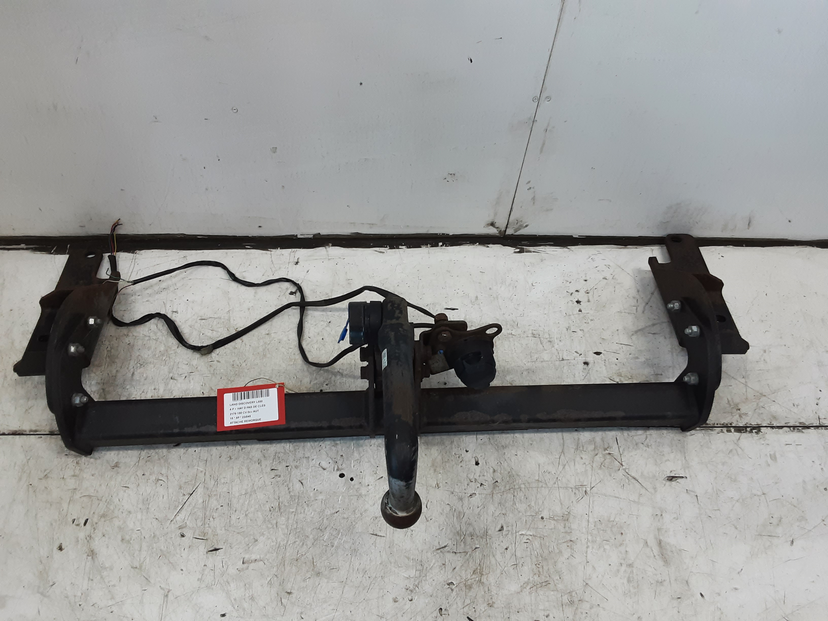 TOW BARS