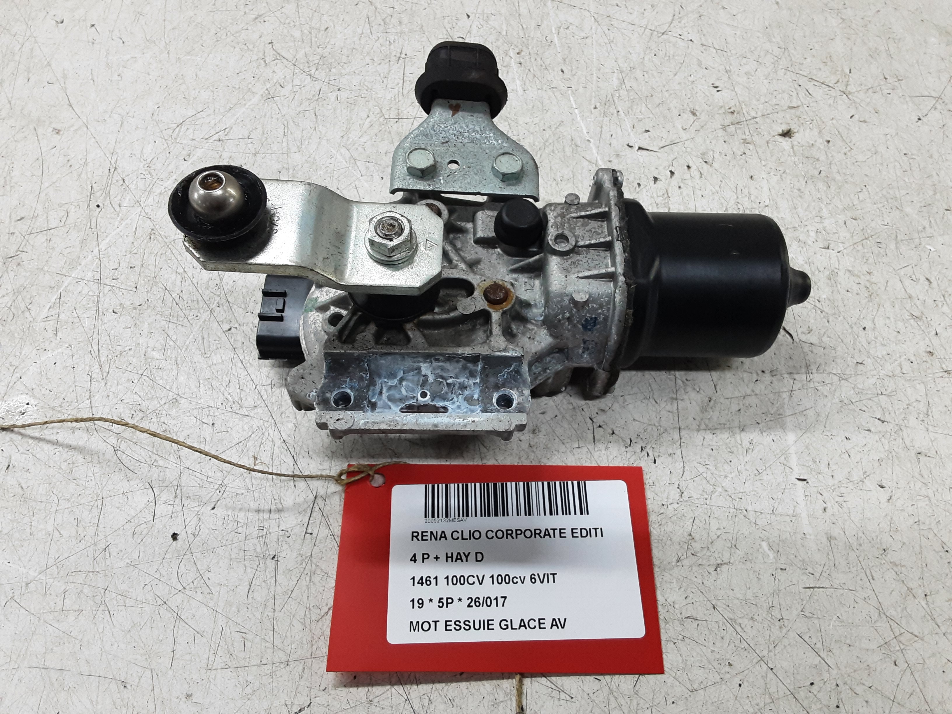 MOTEUR D'ESSUIE-GLACE AVANT