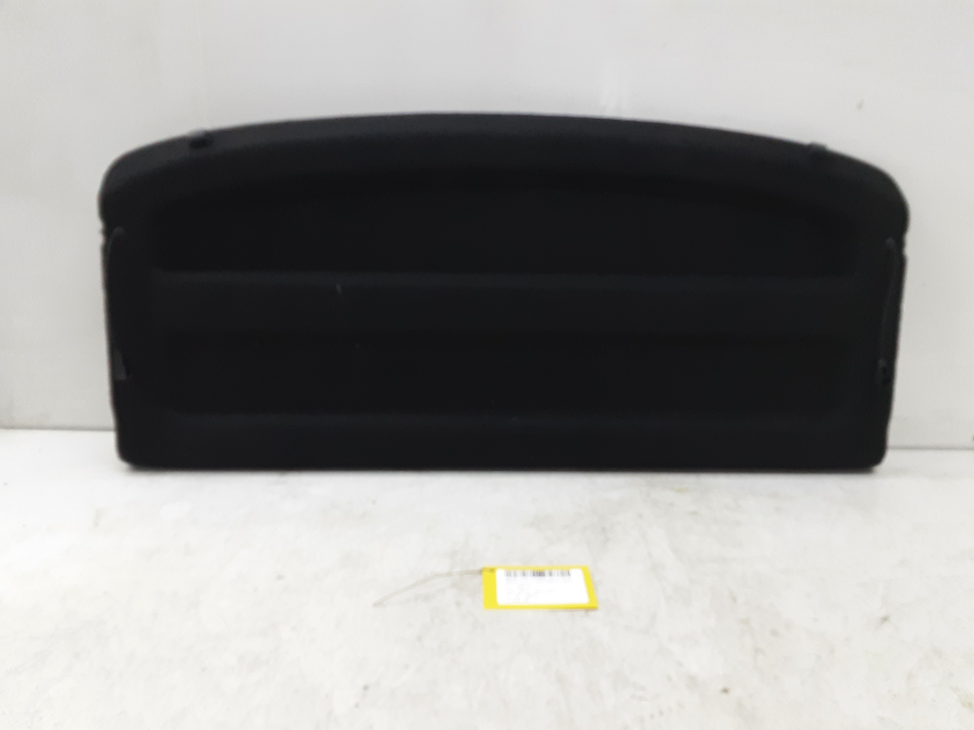 PARCEL SHELF