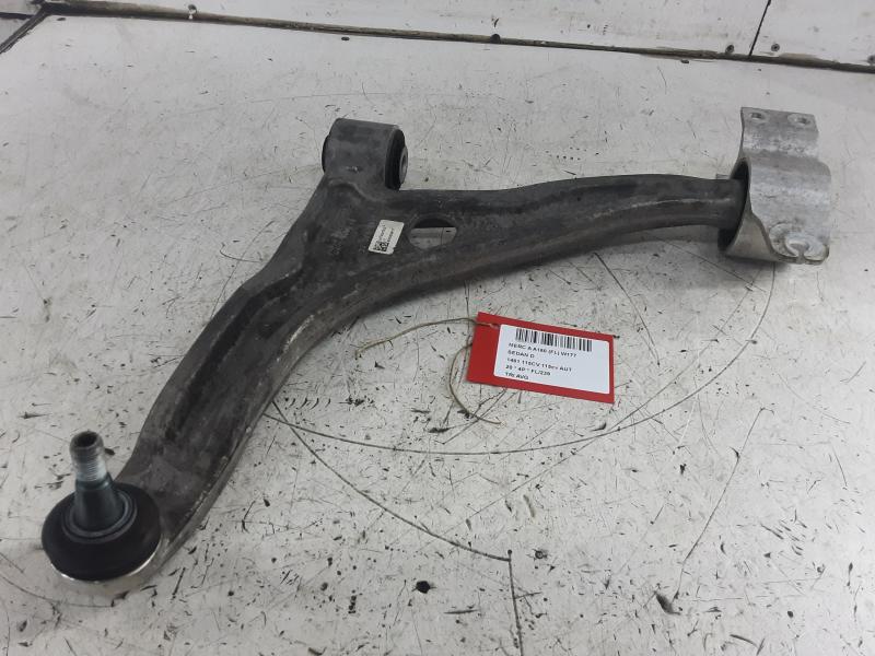 TRIANGLE AVANT GAUCHE Mercedes-Benz A W177 18 - 2/23