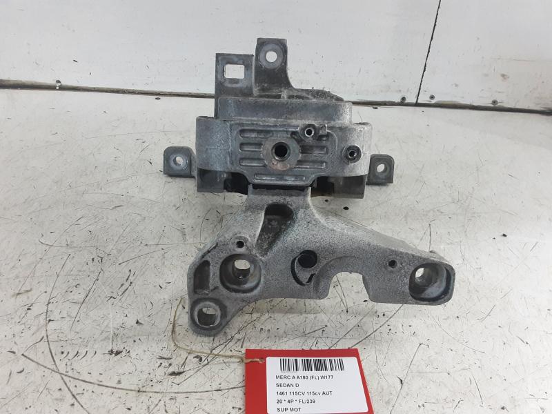 SUPPORT-MOTEUR Mercedes-Benz A W177 18 - 2/23