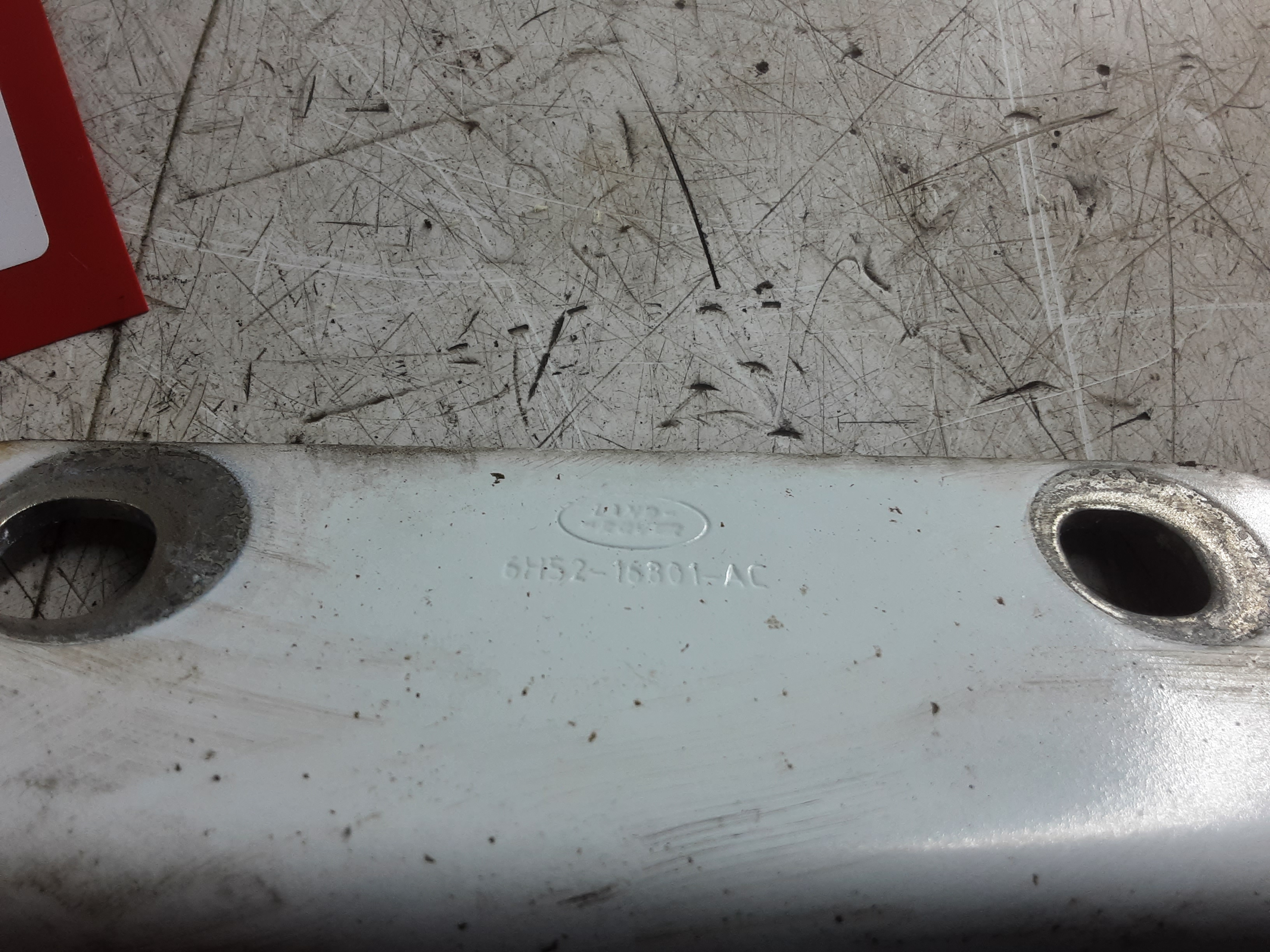 SCHARNIER MOTORHAUBE RECHTS Land Rover EVOQUE 06/11 - 19