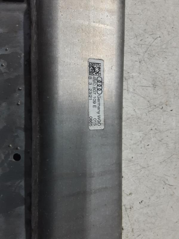 BUMPERBALK VOOR Audi SQ7