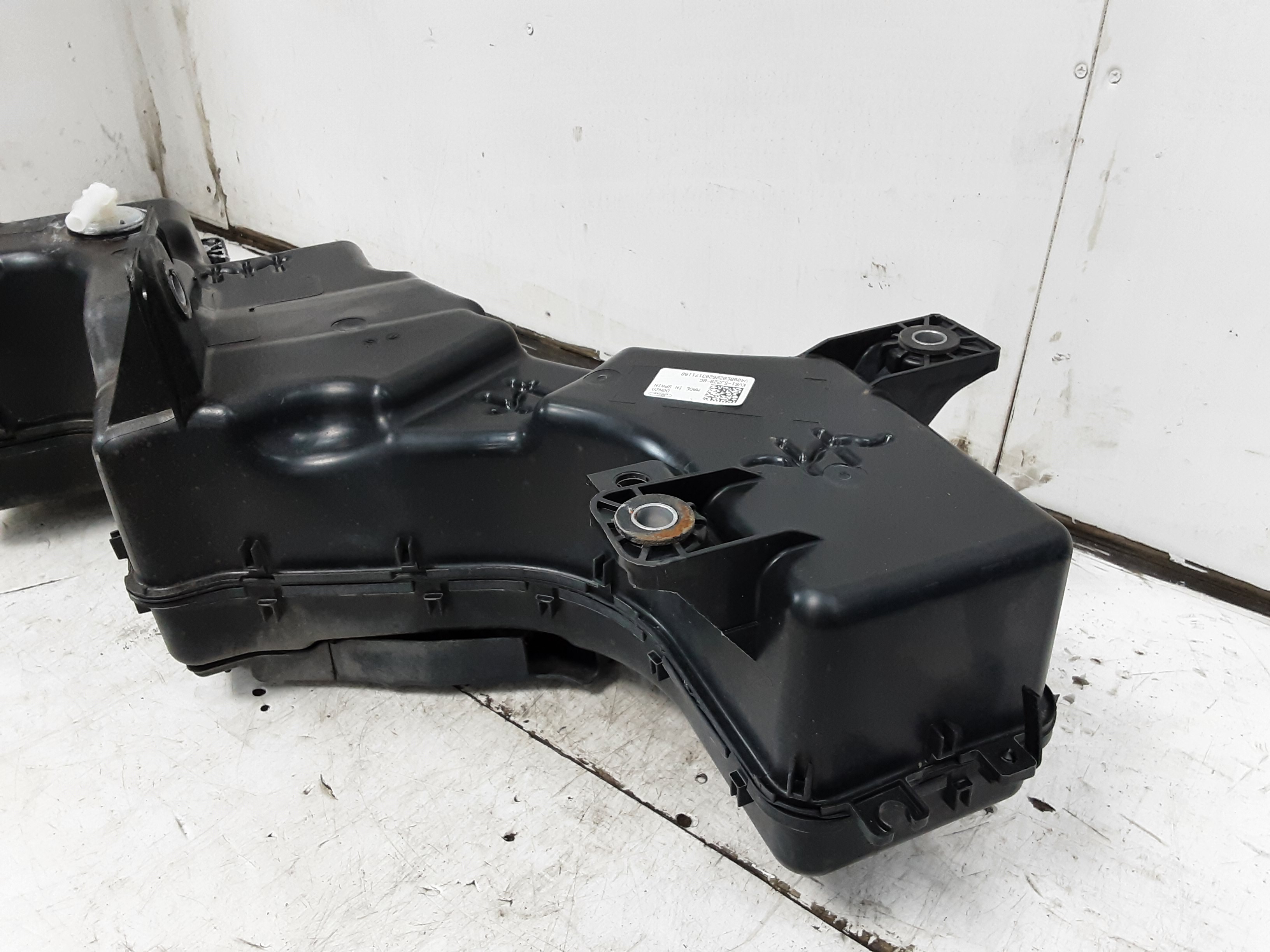ADBLUE TANK