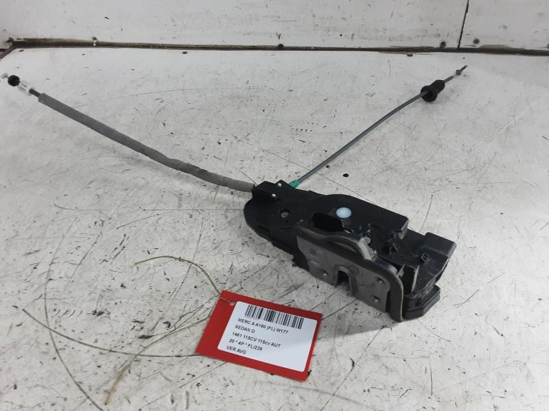 VERGRENDELING VOOR LINKS Mercedes-Benz A W177 18 - 2/23