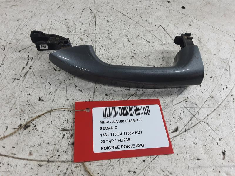 POIGNEE DE PORTE AVANT GAUCHE Mercedes-Benz A W177 18 - 2/23