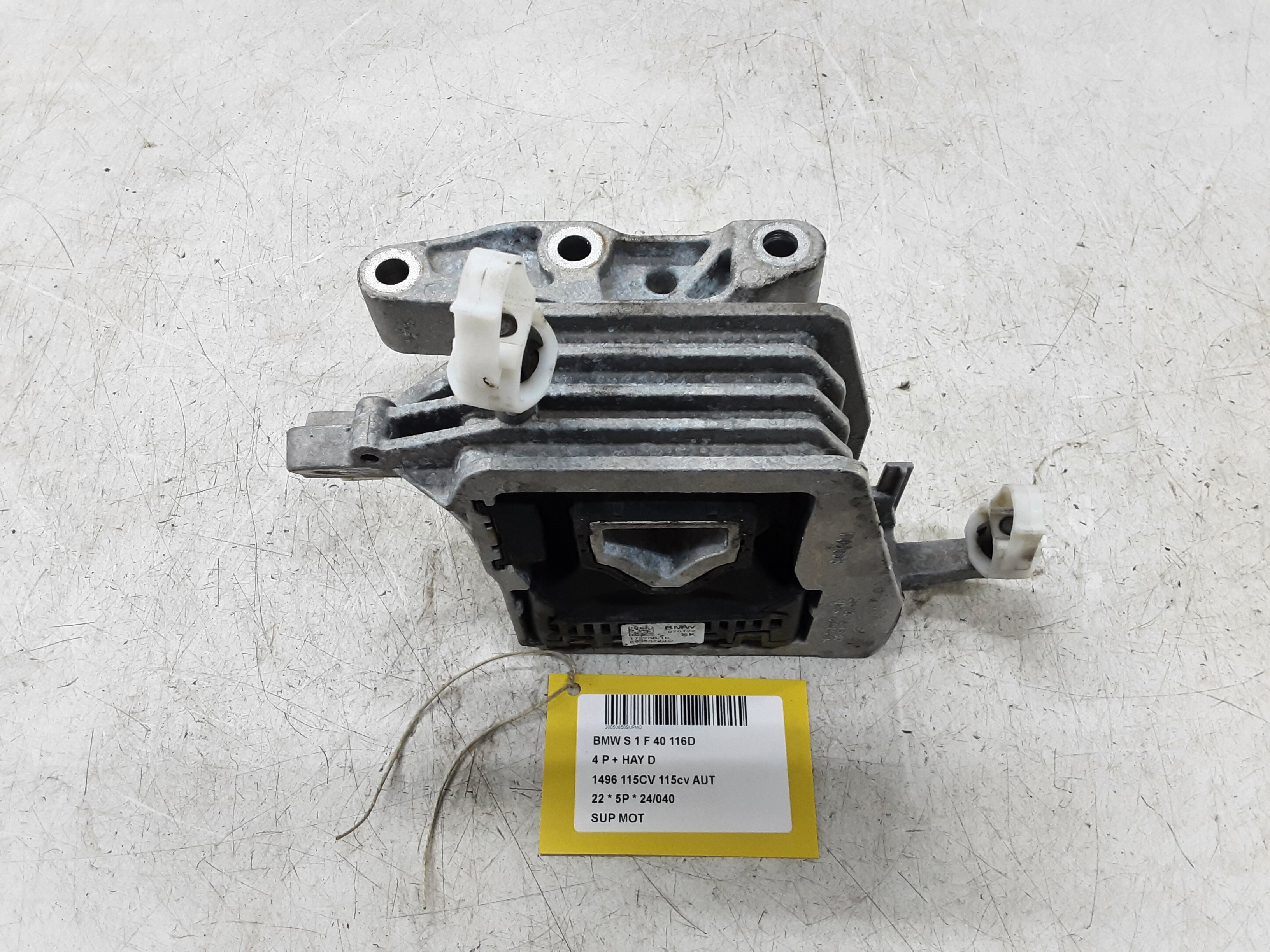 ENGINE MOUNT