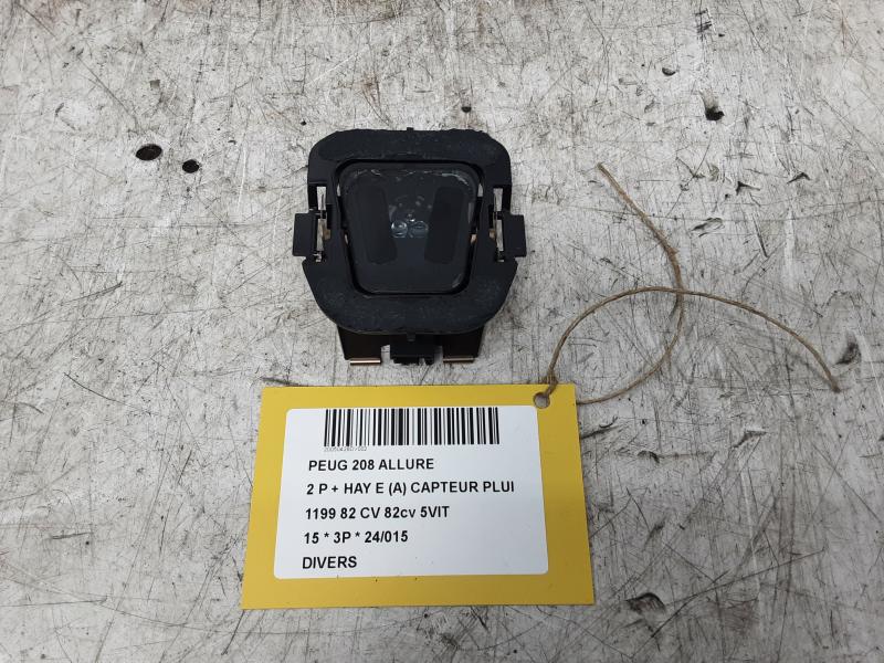 DIVERS Peugeot 208 8/15 - 20
