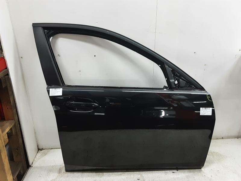 PORTE AVANT DROITE Bmw 1 F40 7/19+